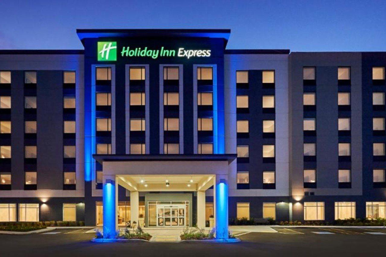 Holiday Inn Express - Sarnia - Point Edward, An Ihg Hotel Exterior photo